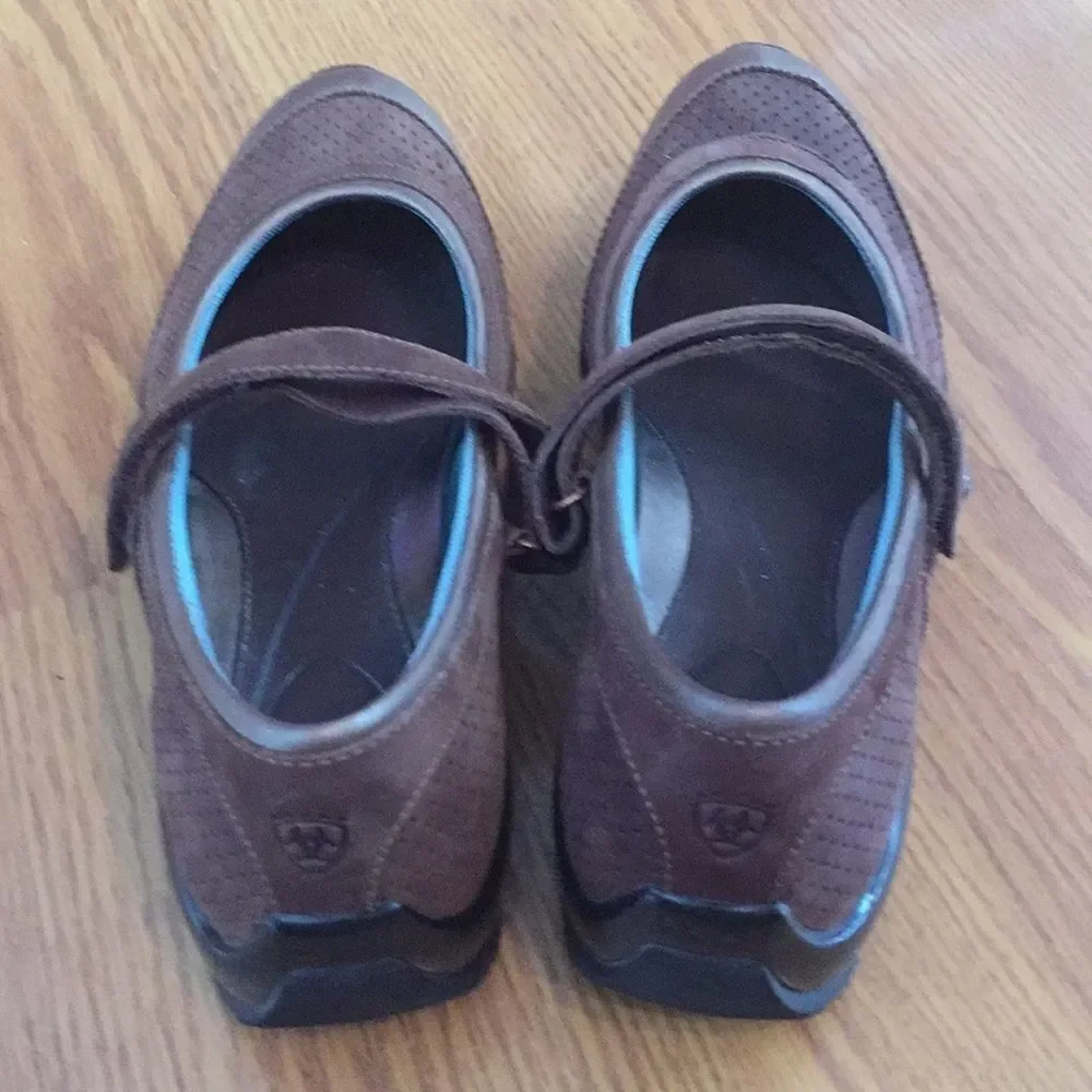 Ariat copper & brown Mary Janes sz 9.5 B